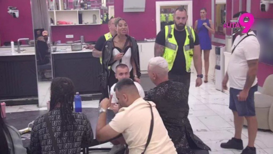 DA LI SE IKO VIŠE BLAMIRA U RIJALITIJU? Aneli u venčanici pokušala da izmoli SVADBU, Asmin i Luka je ZAKUCALI ZA DNO!