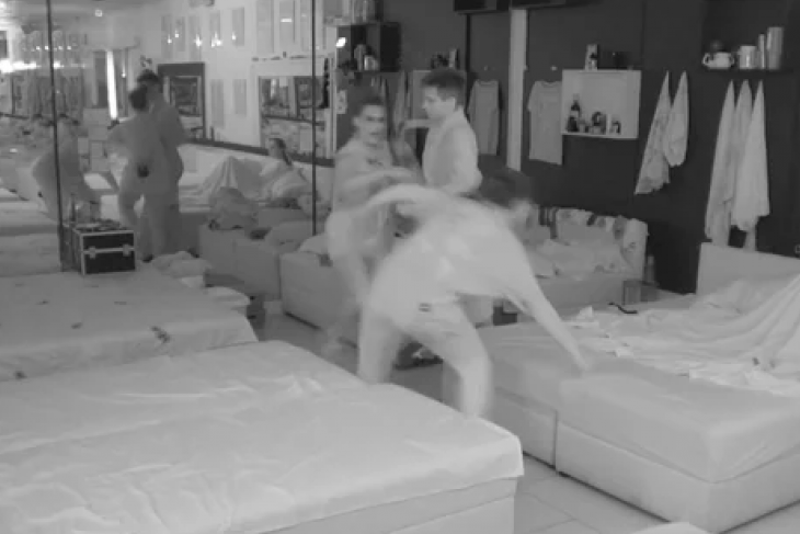 JEDVA IH RAZDVOJILI: Karambol u "Eliti" nakon žurke (VIDEO)