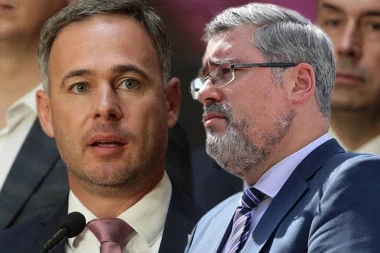 ALEKSIĆ NAŠE LEKARE UPOREDIO SA TERORISTIMA UČK! Starović: Najskandaloznija izjava u Visokom domu srpske demokratije, dugujete izvinjenje Srbiji (VIDEO)