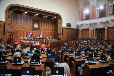 Sednica o nepoverenju Vladi zakazana za ponedeljak: Evo šta je još na dnevnom redu