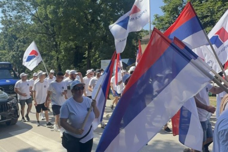 Građani iz Aranđelovca krenuli ka Beogradu