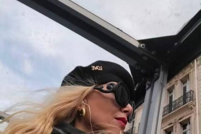 Šarovićeva sestra na luksuznim putovanjima