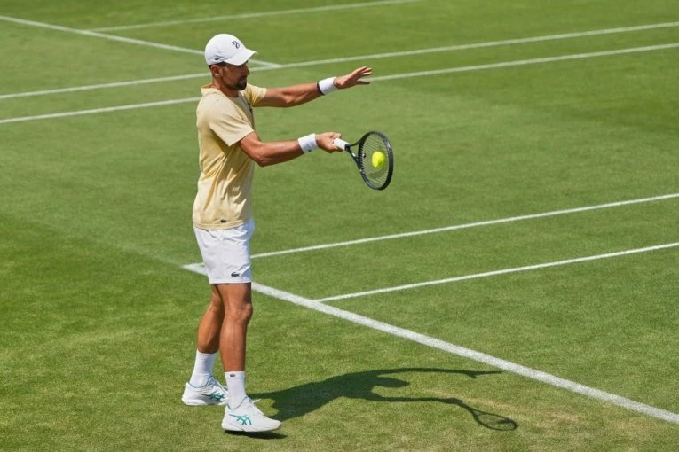 SJAJNE VESTI ZA ĐOKOVIĆA! Novak pred Vimbldon dobio veliko ohrabrenje!