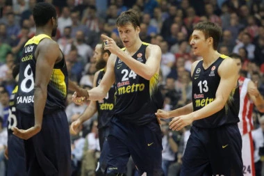 "BRATE SRBINE, GROBARE...": Bogdan Bogdanović uz poznati hit poslao poruku Janu Veselom za kraj karijere! (FOTO)