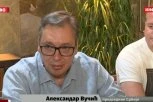 "U SUBOTU ĆEMO OTKRITI POD KOJIM IMENOM IZLAZIMO NA IZBORE!" Vučić u Inđiji razgovara sa građanima koji pešače ka Beogradu na skup!
