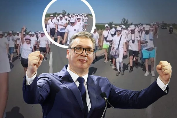 "SRBIJA POBEĐUJE, ŽIVELA SRBIJA!" Sremskoj Mitrovici se pridružili i Rumljani i zaputili se ka Staroj Pazovi (VIDEO)