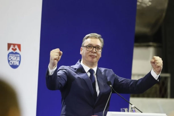 PORUKU PREDSEDNIKA VIDELA CELA SRBIJA: Srbin hoće da bude svoj na svome, da sam čuva svoje nebo!