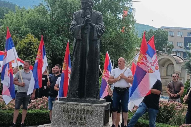 Srbi sa KiM krenuli ka Beogradu