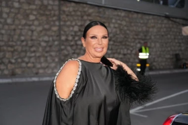 SKANDAL TRESE ESTRADU! Martu Savić nazvali NAKAZOM, pevačici se obratila čitava javna scena: "Ovo je UBISTVO" (FOTO)