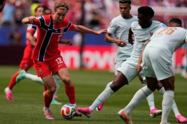 LUDI MUNDIJAL! Dembele činio čuda na Francuska - Švajcarska, Senegal uz projektile poleteo ka nokaut fazi! (VIDEO)