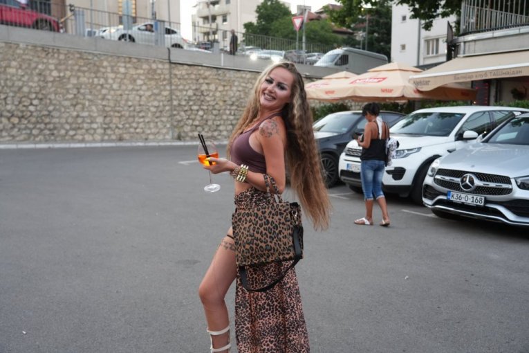 Atina Ferari