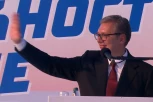 OBRAĆA SE VUČIĆ: HVALA VAM NA ČUDESNOM DOČEKU! Sve se ori od "Aco, Srbine"- 207.000 ljudi kao jedan na najvećem skupu u istoriji Srbije (FOTO, VIDEO)