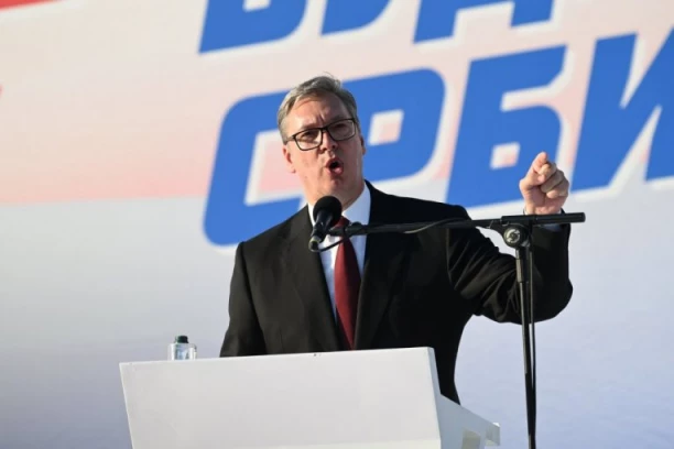 VELIKO POVEĆANJE PENZIJA I PRE JANUARA, NOVI PLAN U PONEDELJAK! Vučić: "Bićete zadovoljni"!