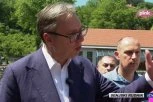 VUČIĆ SE POKLONIO MOŠTIMA KNEZA LAZARA: Predsednik u manastiru Ravanica