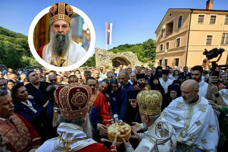 “VIDOVDAN NIJE KULT PROŠLOSTI”: Pred moštima kneza Lazara patrijarh Porfirije istakao suštinu Kosovskog zaveta (FOTO)