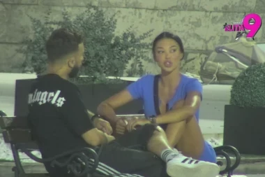 ODVEŠĆU JOJ BRATA NA TRANSPLANTACIJU KOSE: Najsramnije reči Maje Marinković o Stanijinoj porodici - POZLIĆE IM!