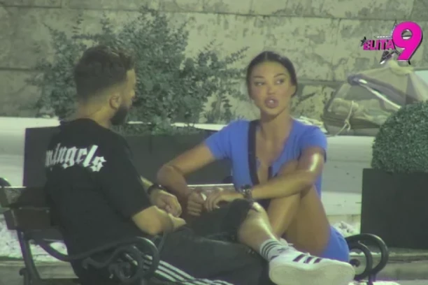 ODVEŠĆU JOJ BRATA NA TRANSPLANTACIJU KOSE: Najsramnije reči Maje Marinković o Stanijinoj porodici - POZLIĆE IM!