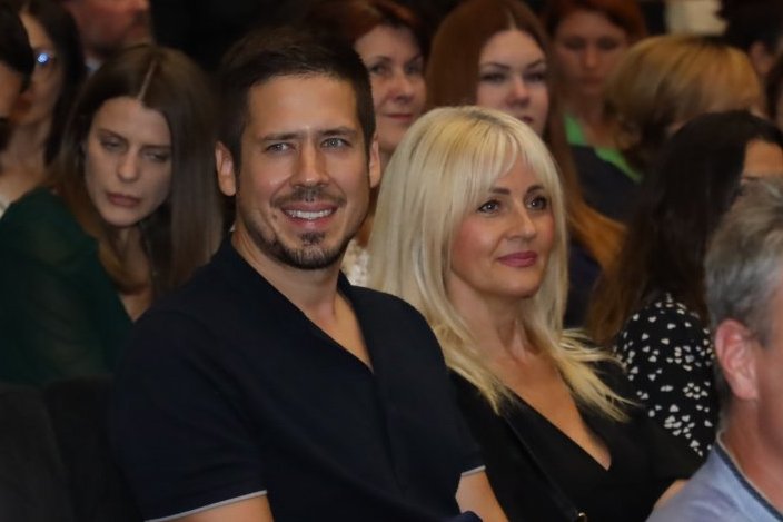 NAJLEPŠE REČI KOJE MAJKA MOŽE DA IZGOVORI: Slavica Rokvić čestitala Nikoli rođendan, cela Srbija u suzama! (FOTO)