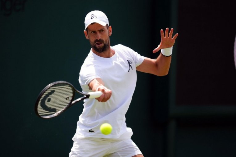 ĐOKOVIĆ KREĆE U POHOD NA 25. GREND SLEM! Novak protiv Kineza u prvom kolu Vimbldona