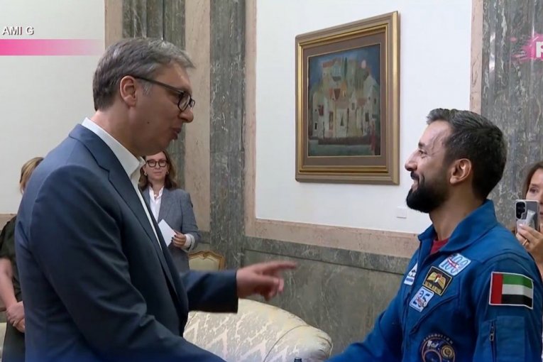 Predsednik Republike Srbije Aleksandar Vučić sastao se s ministrom omladine Ujedinjenih Arapskih Emirata Sultanom bin Saifom Al Nejadijem.