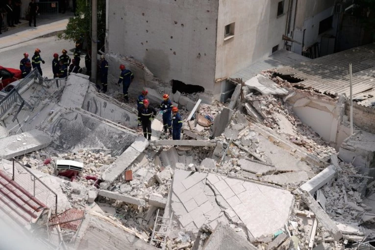 POTPUNI UŽAS U PAR SEKUNDI! Srušila se zgrada - OBJAVLJENI STRAVIČNI SNIMCI! (FOTO, VIDEO)