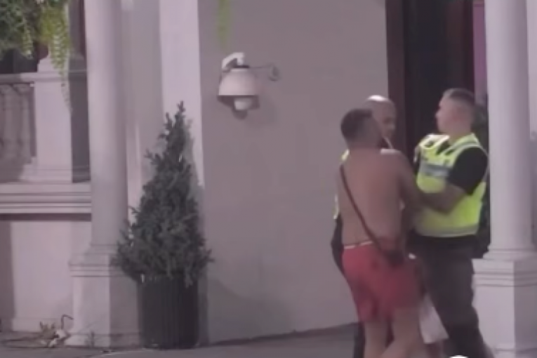 Tuča Maje Marinković i Asmina Durdžića