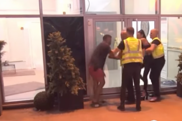 Tuča Maje Marinković i Asmina Durdžića