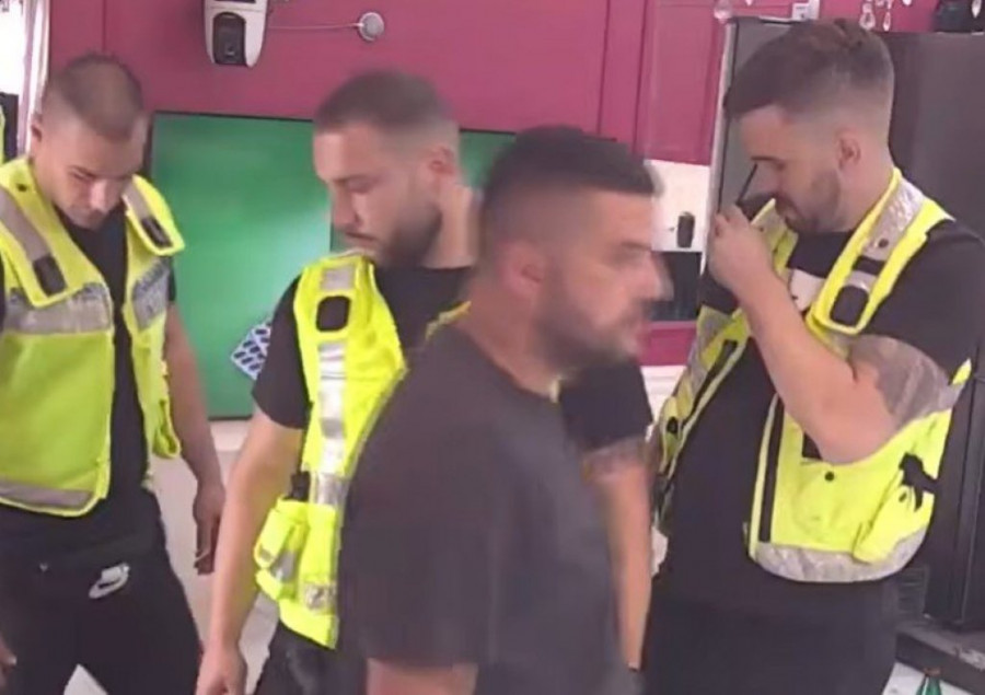 OBEZBEĐENJE ISPRATILO UNAKAŽENU STARLETU! Maja Marinković DOBILA CRVENI KARTON u samoj završnici sezone, SNIMAK BEZ CENZURE ŠOKIRA! (VIDEO, GALERIJA)