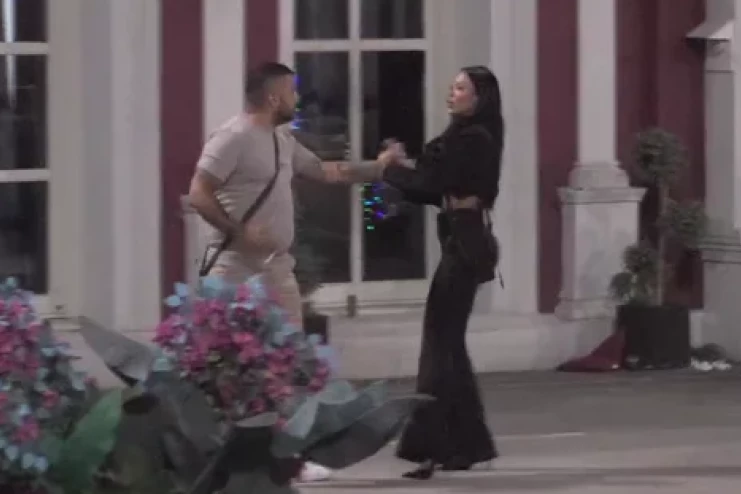 VRHUNAC BESNILA MAJE MARINKOVIĆ: Saznala za Asmina i Sofiju, obezbeđenje hitno moralo da reaguje! PREKID PROGRAMA! (VIDEO)