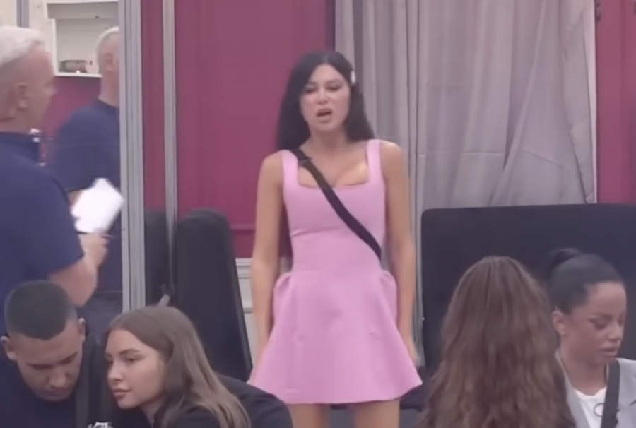 MAJI ZABRANJENE VRELE AKCIJE DO KRAJA "ELITE": Starleta ŠOKIRANA! (VIDEO)