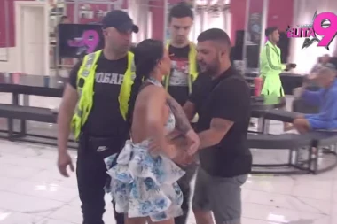 BRUTALNI OKRŠAJ U SPAVAĆOJ SOBI - PODIVLJALA MAJA NAPRAVILA KARAMBOL ASMINU! Urla na sav glas, on izgubio kontrolu nad sobom!