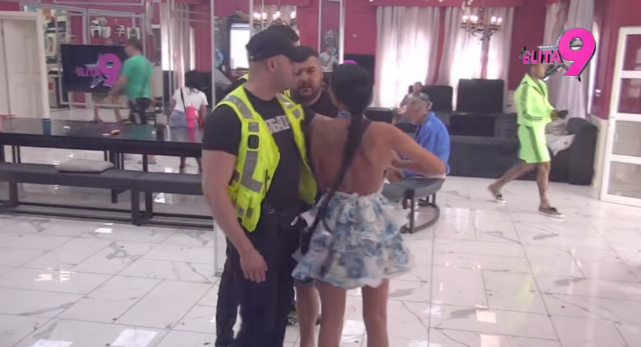 MAJA MARINKOVIĆ TUKLA ASMINA: Sačekala reklame da ga unakazi - OBEZBEĐENJE IH PRATI NON-STOP! (VIDEO)