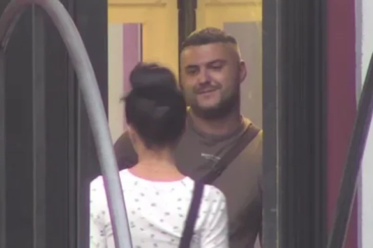 ŠOK-BOMBA U ELITI! Palo POMIRENJE Stanije i Asmina?! Skrivena kamera UHVATILA VRUĆI SNIMAK, Maja ovo NIKADA ne sme da vidi!