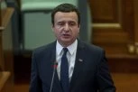 KURTIJEVA POLICIJA NE ODUSTAJE OD MALTRETIRANJA SRBA! Trojicu uhapsili zbog srednjovekovnih noževa i srpske zastave, pa morali da ih puste!