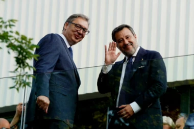 "UVEREN SAM DA ĆEMO NASTAVITI DA RAZVIJAMO PARTNERSTVO!" Vučić se oglasio nakon sastanka s Mateom Salvinijem! (FOTO)