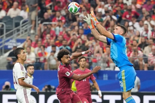PORTUGAL NA KOLENIMA! Španija rastužila Ronalda!