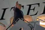 TRAMP KAO U AKCIONOM FILMU! Zbog pretnji iz Irana sakrili ga U KOLICA ZA HRANU, avion sa novinarima služio kao MAMAC! Ni najbliži saradnici nisu znali za TAJNI PLAN predsednika SAD!