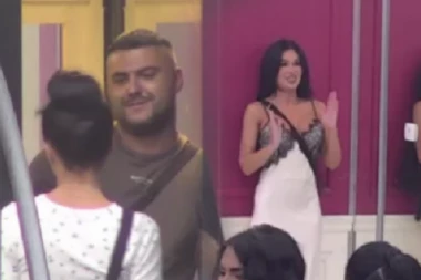 ŠOK-BOMBA! Stanija priznala EMOCIJE Asminu pred Majom! Nakon SUSRETA ispred odabranih, otvorila dušu, gledaoci u NEVERICI! (FOTO)