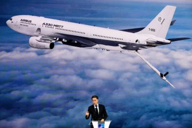 NATO PODIŽE VOJNU SILU NA NOVI NIVO! Rute najavio VELIKU kupovinu aviona i milijarde za naoružanje! (FOTO)