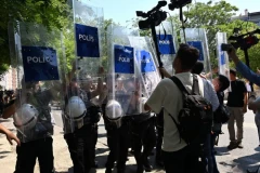 TENZIJE EKSPLODIRALE! Masovna hapšenja pred početak ključnog samita! (FOTO, VIDEO)