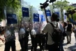 TENZIJE EKSPLODIRALE! Masovna hapšenja pred početak ključnog samita! (FOTO, VIDEO)