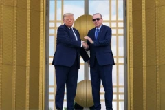HAOS NA SAMITU NATO! Tramp ŽESTOKO udario na saveznike, potpuno je POBESNEO: Ne bih ni dolazio da nije njega, razočaran sam!