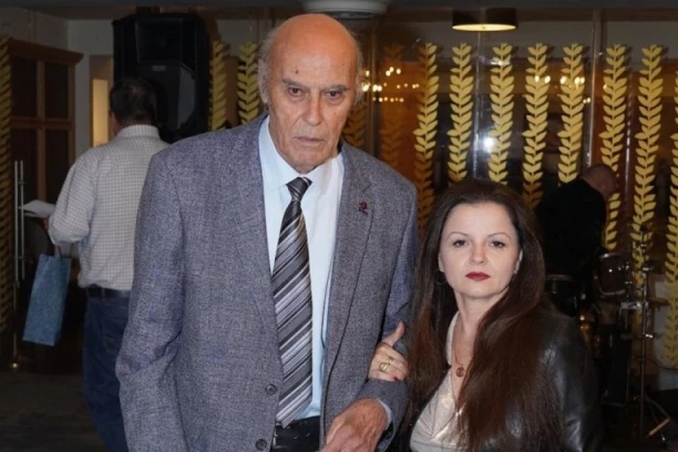 SABLASNA SCENA U DVORIŠTU ANDRIJE BAJIĆA! Uoči smrti pevača DESILO SE OVO - JEZIVO! (GALERIJA)