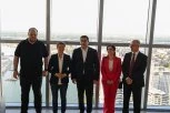 "TU JE PRE DESETAK GODINA SVE BILO ZAPUŠTENO!" Brnabićeva s predstavnicima parlamenata država kandidata za EU obišla Kulu Beograd (FOTO)