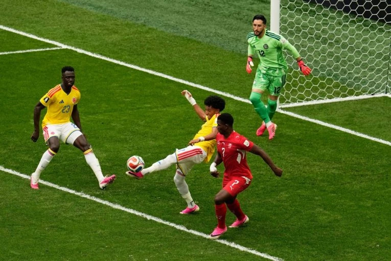 ŠVAJCARSKA - KOLUMBIJA: "Sajdžije" u problemu, Argentina "trlja ruke"!