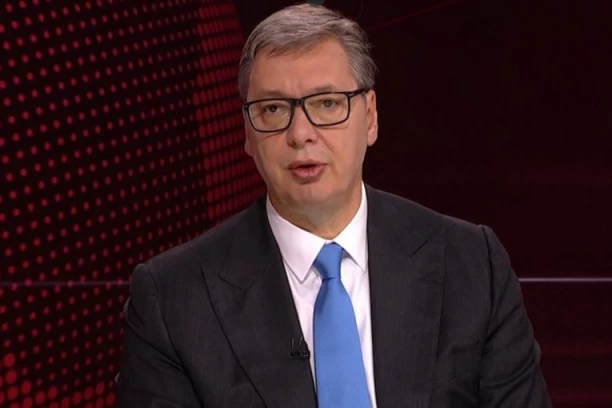 "SVI U TOM REŽIMU SU ANTISRPSKI ORIJENTISANI!" Vučić o potezu Crne Gore - Samo Srbima se brani jezik!