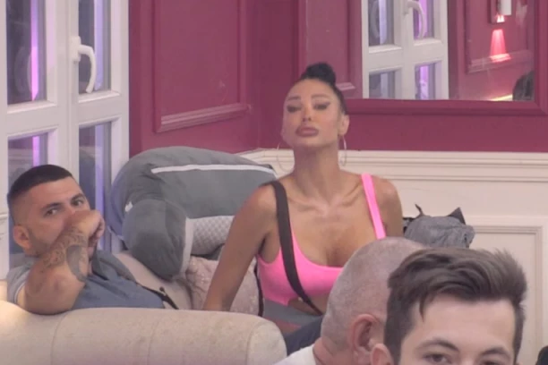 MAJA KONAČNO VIDELA SNIMAK STANIJE I ASMINA: Oribala patos starletom iz Rume! OVO SU SVI ČEKALI!(VIDEO)