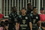 UEFA, REAGUJ, PROTERAJ MAĐARE: Zbog onoga što su navijači Ferencvaroša istakli protiv Vojvodine mora biti sankcija (FOTO)