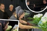 MALA CANA PODIVLJALA, PA NAPRAVILA HAOS NA KOMEMORACIJI ANDRIJI BAJIĆU! Pevačica urla na sav glas, izbila neviđena DRAMA zbog ćerki! (VIDEO)