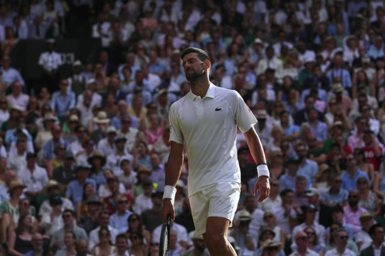 NOVAK ĐOKOVIĆ NA KLINICI! Čim je ispao sa Vimbldona, hitno je doneo ovu odluku! (FOTO)